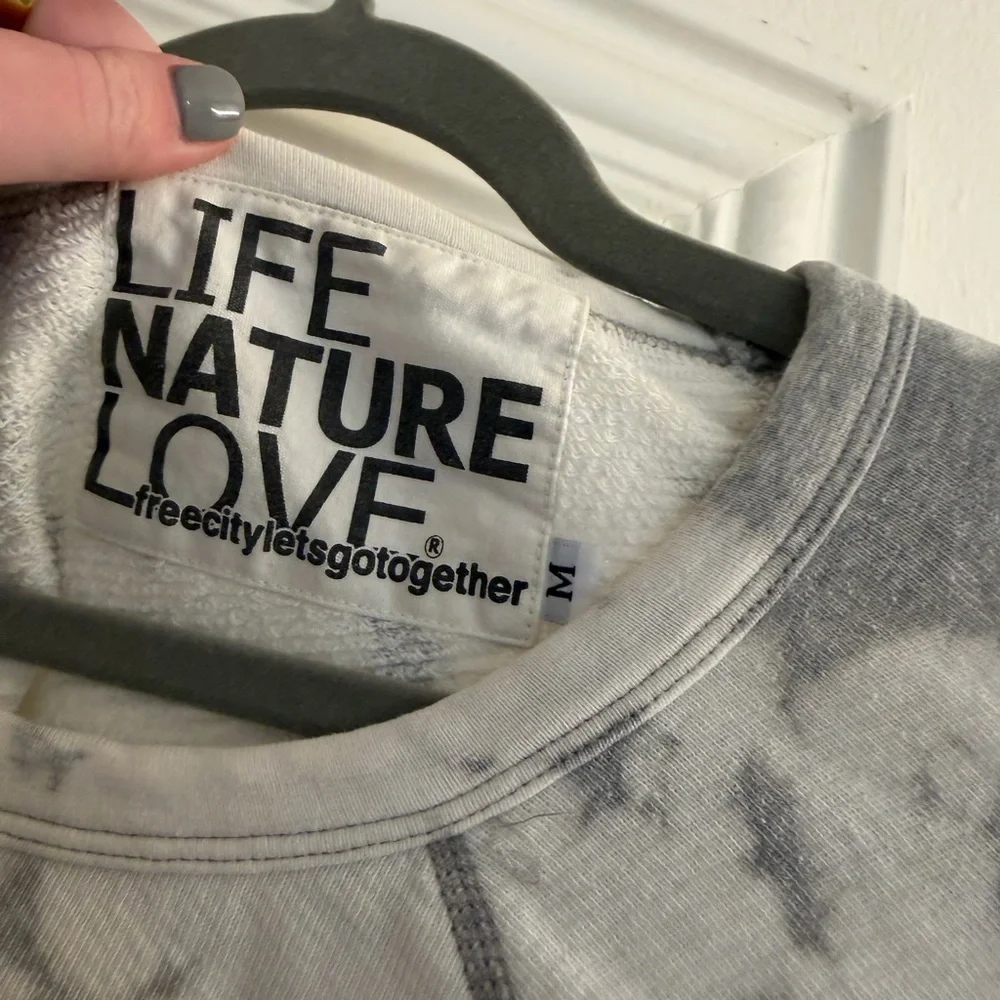 Gray and White Graphic Sweatshirt - Picture 2 of 3